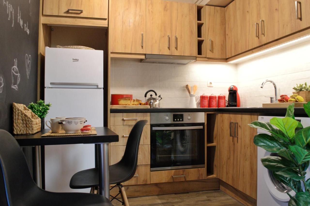 Aelia Apartment Lixouri Bagian luar foto