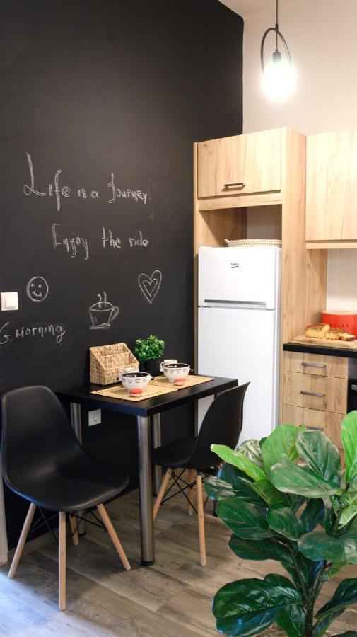 Aelia Apartment Lixouri Bagian luar foto